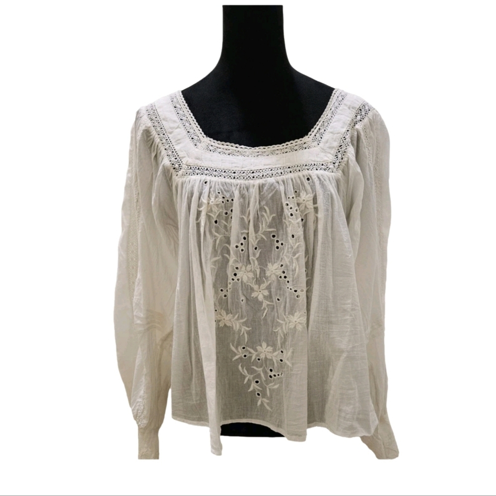 Elegant White Lace Trim Blouse-NWT- Size Medium - Picture 1 of 15